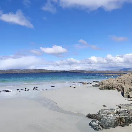 Connemara Escape I Sruthanglencottage I كليفدين